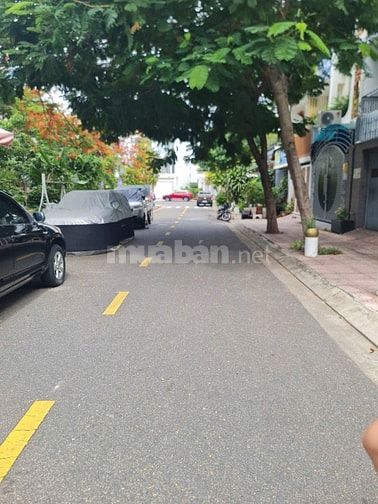 Bán nhà KĐT Hà Quang 2 Nha Trang giá tốt chỉ 6,5 tủ
