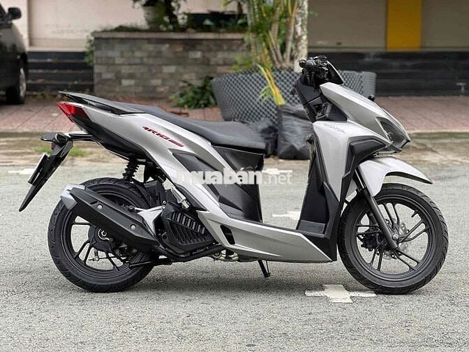 Bán Vario 150 Bạc 2021