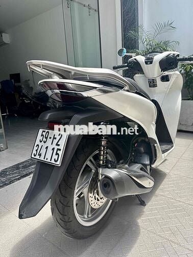 Sh150 cbs 2022 chạy ít 11k km. bstp chính chủ
