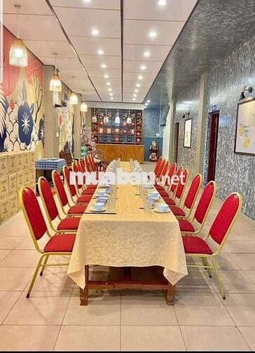 Bán nhà đang kinh doanh Bình Đại 787 m2