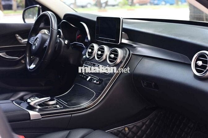 Mercedes Benz C Class 2018 C200 - 65000 km
