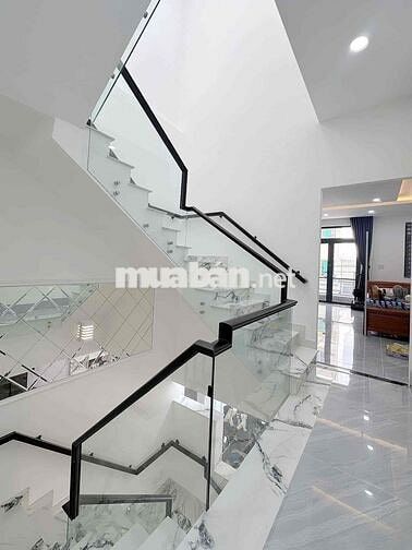 BÁN NHÀ 1 TRỆT 2 LẦU KẾ BẾN XE TTTPCT KDC HỒNG LOAN (6A) - 5.59 TỶ