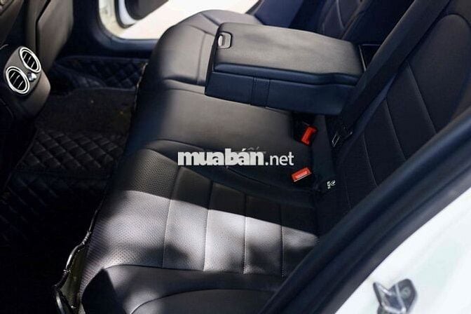 Mercedes Benz C Class 2018 C200 - 65000 km