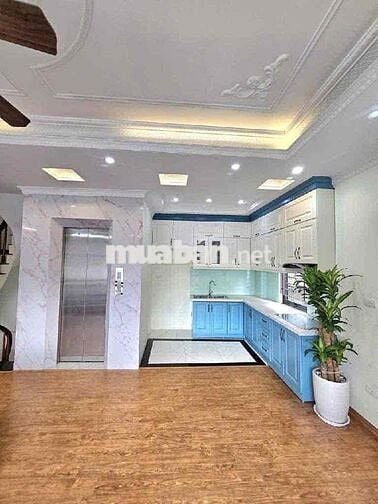 🔥. Siêu phẩm nhà 6 tầng thang  máy, lô góc , nở hâu - Thông số hiếm.