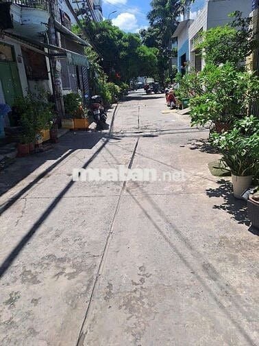 Nhà cho thuê hẻm 413/56 Lê Văn Quới, BT (1 lửng 1 lầu 1wc) nhà trống