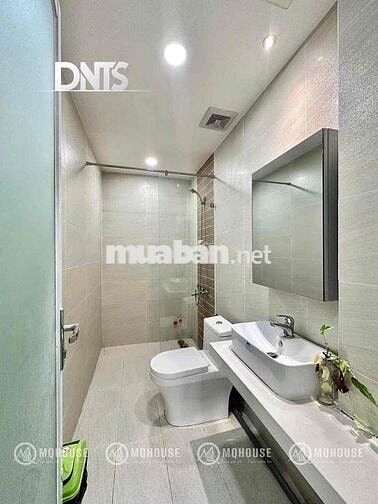 Căn Hộ Full Nội Thất Giáp Q1 Ngay Phan Xích Long