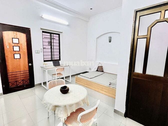 Studio Cửa Sổ, Full Nội Thất, Ngay Ngã Tư Phú Nhuận