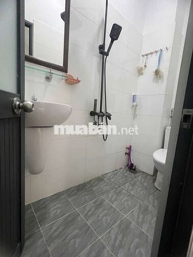 BÁN NHÀ NGUYỄN VĂN QUÁ QUẬN 12, HẺM XE HƠI, 3 TẦNG, DT 39 M² (4.5 × 9)