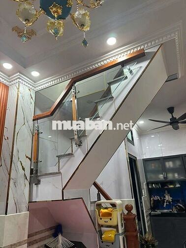 CHÍNH CHỦ BÁN NHÀ ,MỚI XÂY ,NHÀ ĐẸP SANG TRỌNG