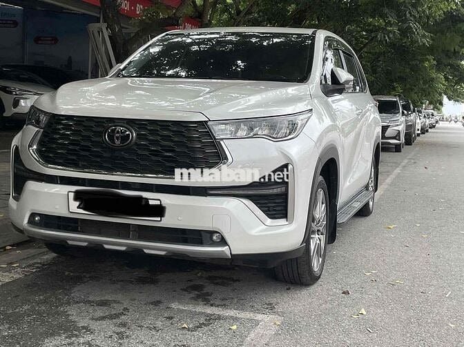 Toyota Innova 2024 Cross HEV 2.0 CVT - 14000 km