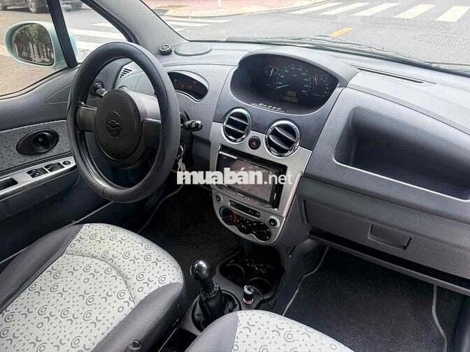 Chevrolet Spark Lite số sàn 5 chỗ 2012