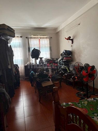 MT chợ vải Phú Thọ Hoà. kinh doanh đông đúc. sinh lợi cao