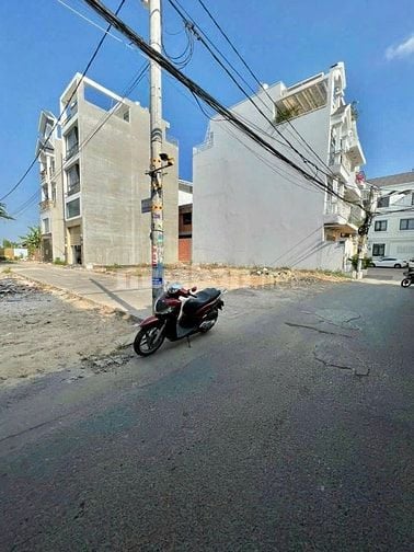 Chủ cần bán lô đất hẻm xe hơi 6m sát mặt tiền đường 5,5ty