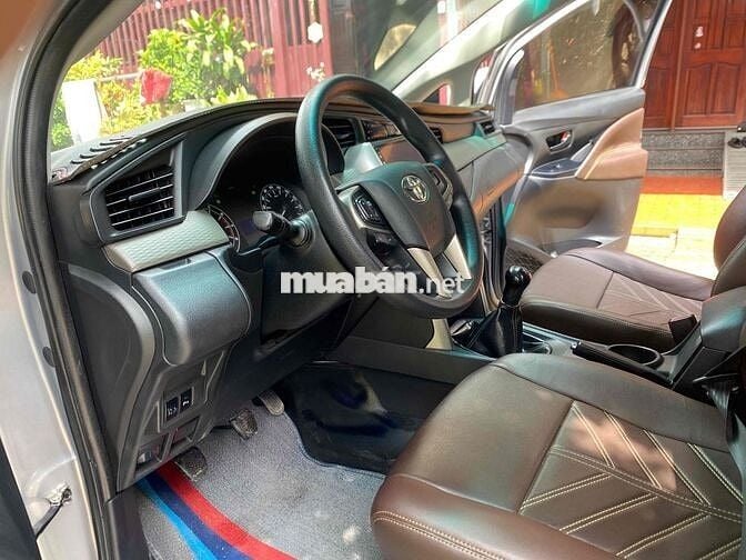 Toyota Innova 2017 2.0E - 78000 km