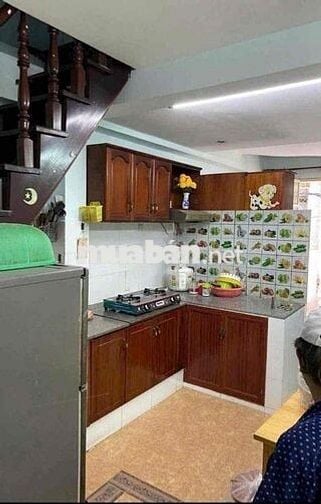 Cho thuê nhà nc 1 trệt 3 Lầu st - Trần Huy Liệu P11 Phú Nhuận