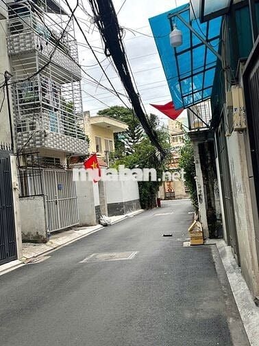 cho thuê nhà đẹp 6PN Thích Quảng Đức 4x12m 4 tầng giá 21 triệu