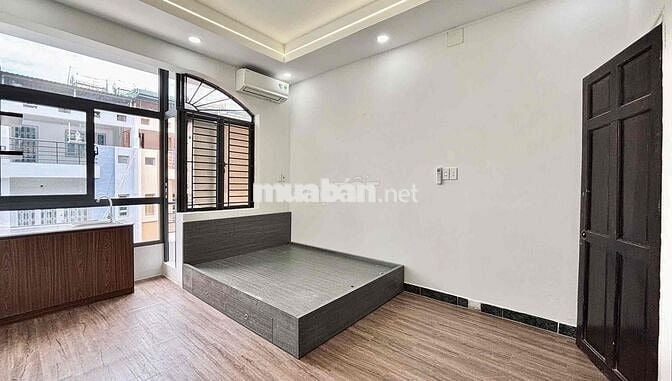 CHDV full nội thất studio ban công, cửa sổ cực thoáng ngay Etown TB