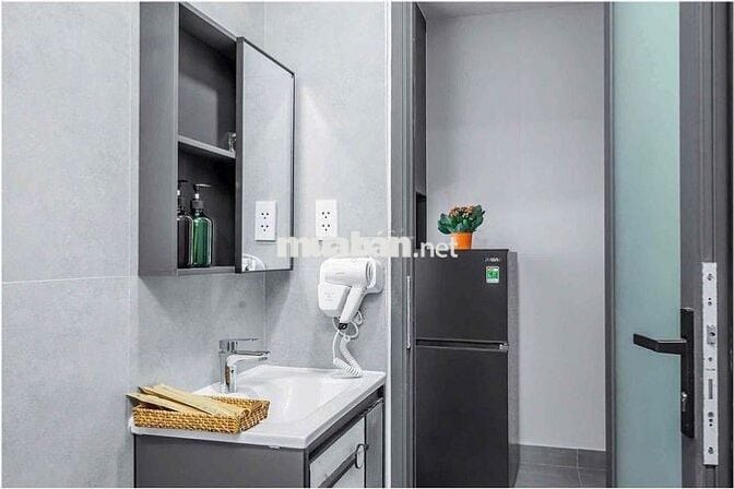 Căn Hộ Studio Tách Bếp, Ban Công, Full NT Gần Van Hạnh Mall - Quận 10