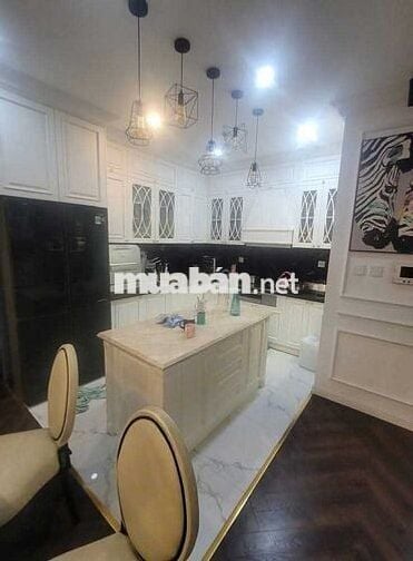 Căn hộ chung cư Hồ Gươm Plaza, full nội thất tân cổ điển, 130m2