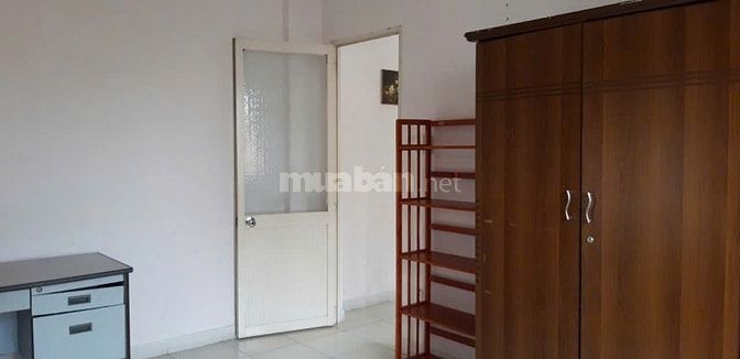 Cho thuê căn hộ lầu 2 đường Nguyễn Công Hoan, Phú Nhuận, 52m2, 2 PN