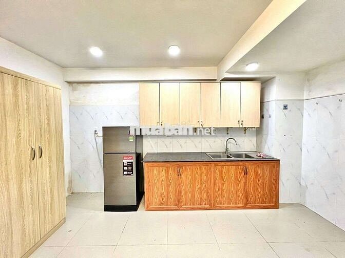 PHÒNG FULL NỘI THẤT NGAY AEON TÂN PHÚ ĐI ĐẠI HỌC CÔNG THƯƠNG, VĂN HIẾN