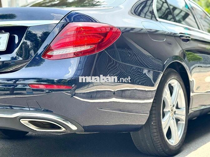 Mercedes Benz E Class 2018 E200 - 77000 km