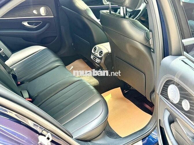 Mercedes Benz E Class 2018 E200 - 77000 km