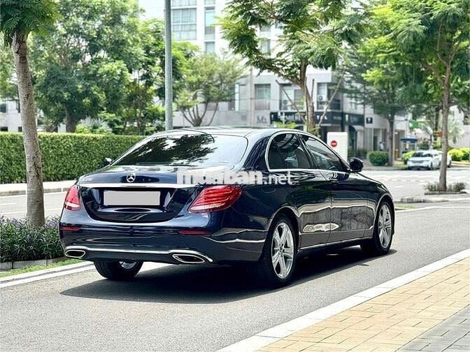 Mercedes Benz E Class 2018 E200 - 77000 km