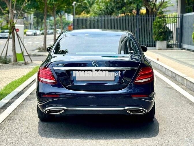 Mercedes Benz E Class 2018 E200 - 77000 km
