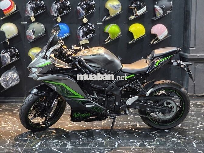 ZX25R 2023 XÁM TITAN PÔ AKRAPOVIC