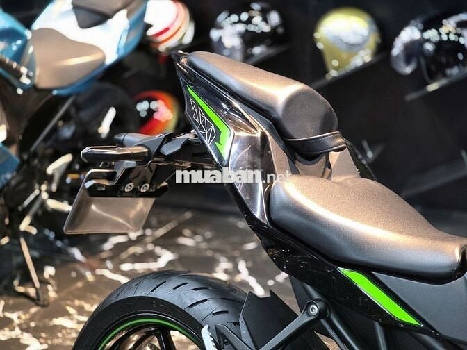 ZX25R 2023 XÁM TITAN PÔ AKRAPOVIC