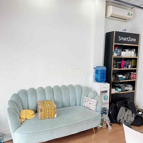 Sang mặt bằng kinh doanh Khu vực vip Kha Vạn Cân