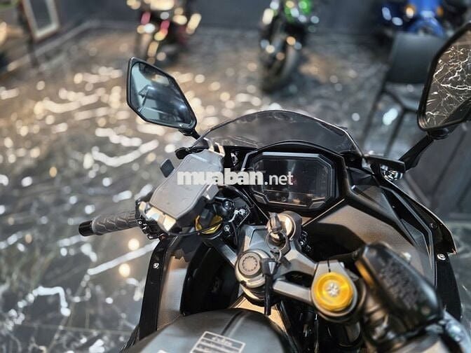 ZX25R 2023 XÁM TITAN PÔ AKRAPOVIC