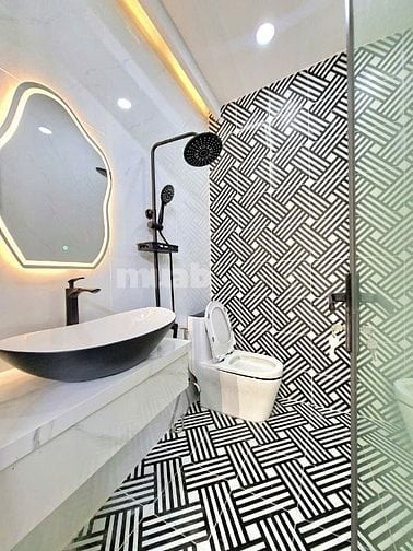BÁN NHÀ ĐẸP MỚI HOÀN THIỆN HẺM XE HƠI TỚI NHÀ