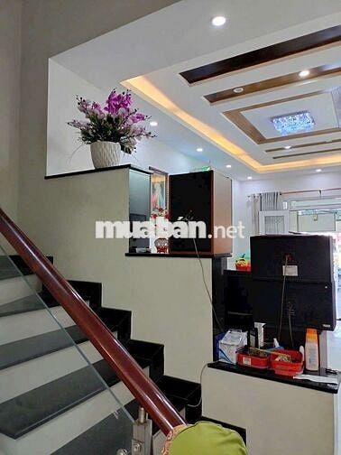 12ty thương lương nhà măt tiền pham thế hiển p4 Q8