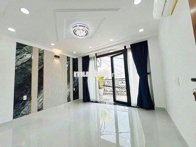 Nhà hxh shr hoàn công đủ Huỳnh Tấn Phát gần Nam Long Phú Thuận Quận 7