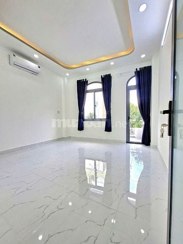 BÁN NHÀ ĐẸP MỚI HOÀN THIỆN HẺM XE HƠI TỚI NHÀ