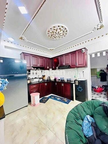 Bán nhà H 6m 6ty2 . 5tầng 4x15. 4pn 4tolet săn thượng trước sau sổ đep