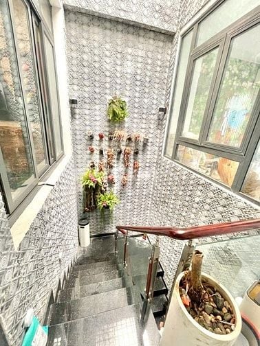 Nhà 4 tầng, ngay Lê Văn Qưới, Hương Lộ 2, Bình Trị Đông, hẻm 7m xe tải