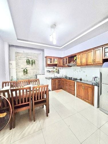 Nhà 4 tầng, ngay Lê Văn Qưới, Hương Lộ 2, Bình Trị Đông, hẻm 7m xe tải