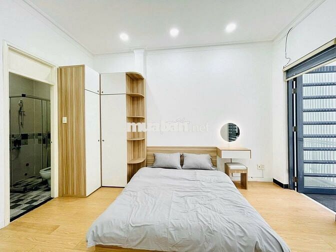 Căn Hộ Quận 7 Full Nội Thất Gỗ _ Sang Trong Ngay Cầu Kênh Tẻ
