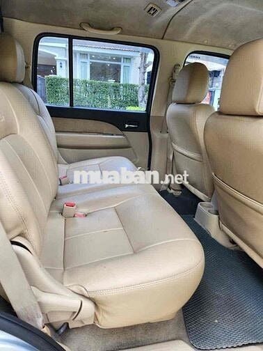 Ford Everest 2012 2.6L 4x4 MT - 128000 km