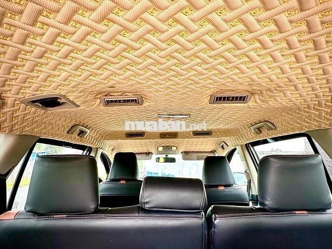 Toyota Innova 2.0E