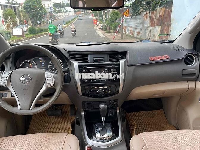 Nissan Navara 2015 VL 2.5 AT 4WD - 120 km