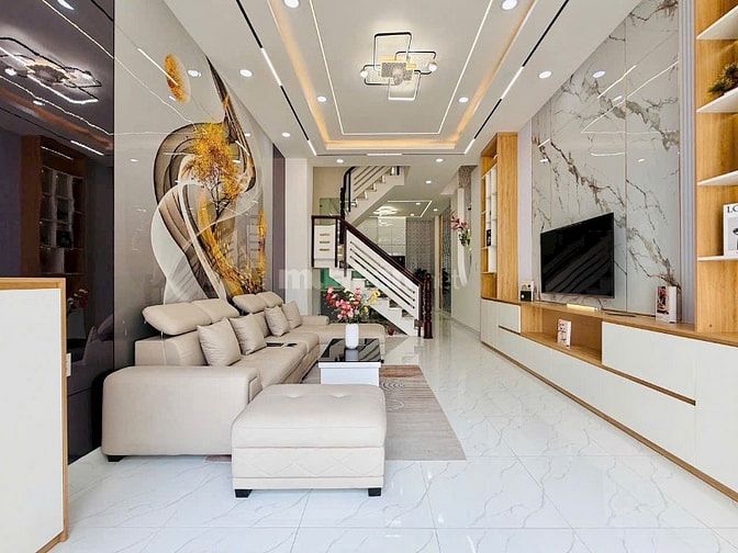 Giảm sốc 500tr chỉ còn 2 tỷ 800 tr căn 68m2 đường Nguyễn Minh Hoàng , 