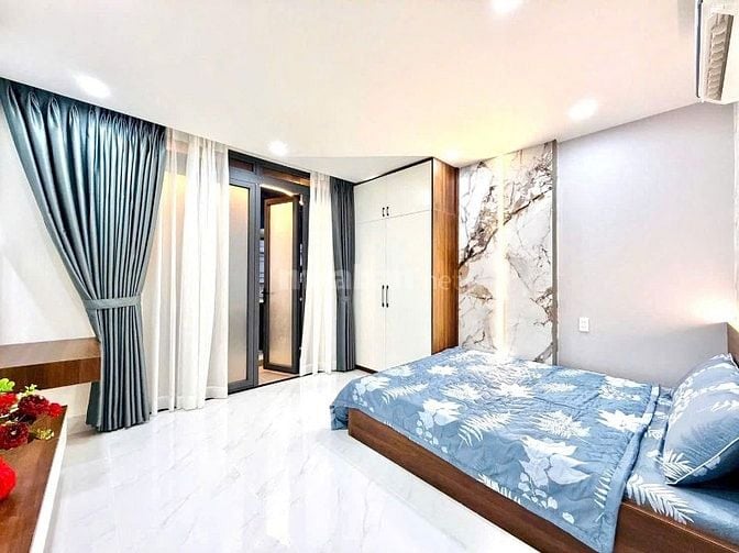 Hạ giá bán gấp căn nhà Cao Thắng - Quận 3 - Giá hạ còn 4 tỷ 390 