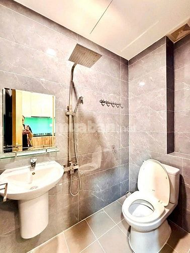 Hạ giá bán gấp căn nhà Cao Thắng - Quận 3 - Giá hạ còn 4 tỷ 390 