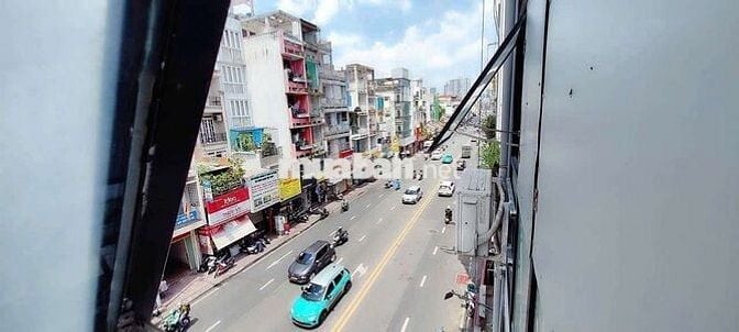 Còn phòng 303 siêu rộng view mặt tiền Q Phú Nhuận, Phan Đình Phùng