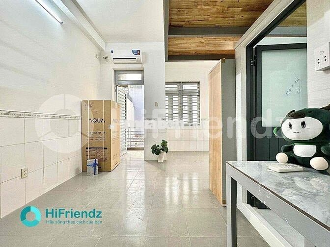 DUPLEX FULL NỘI THẤT BAN CÔNG THOÁNG KẾ BÊN DH VĂN HIẾN