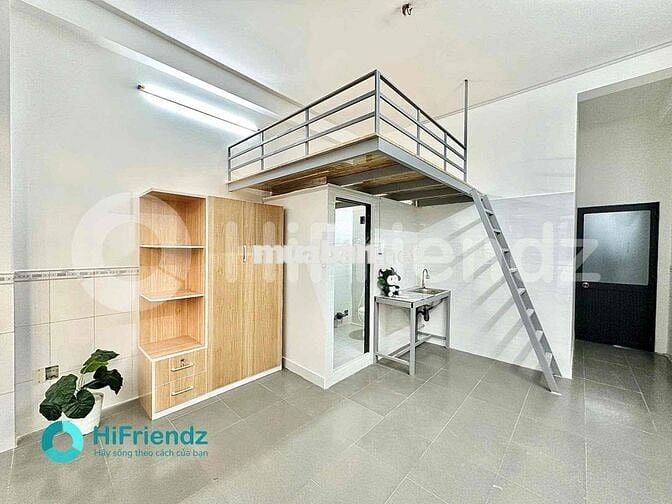 DUPLEX FULL NỘI THẤT BAN CÔNG THOÁNG KẾ BÊN DH VĂN HIẾN